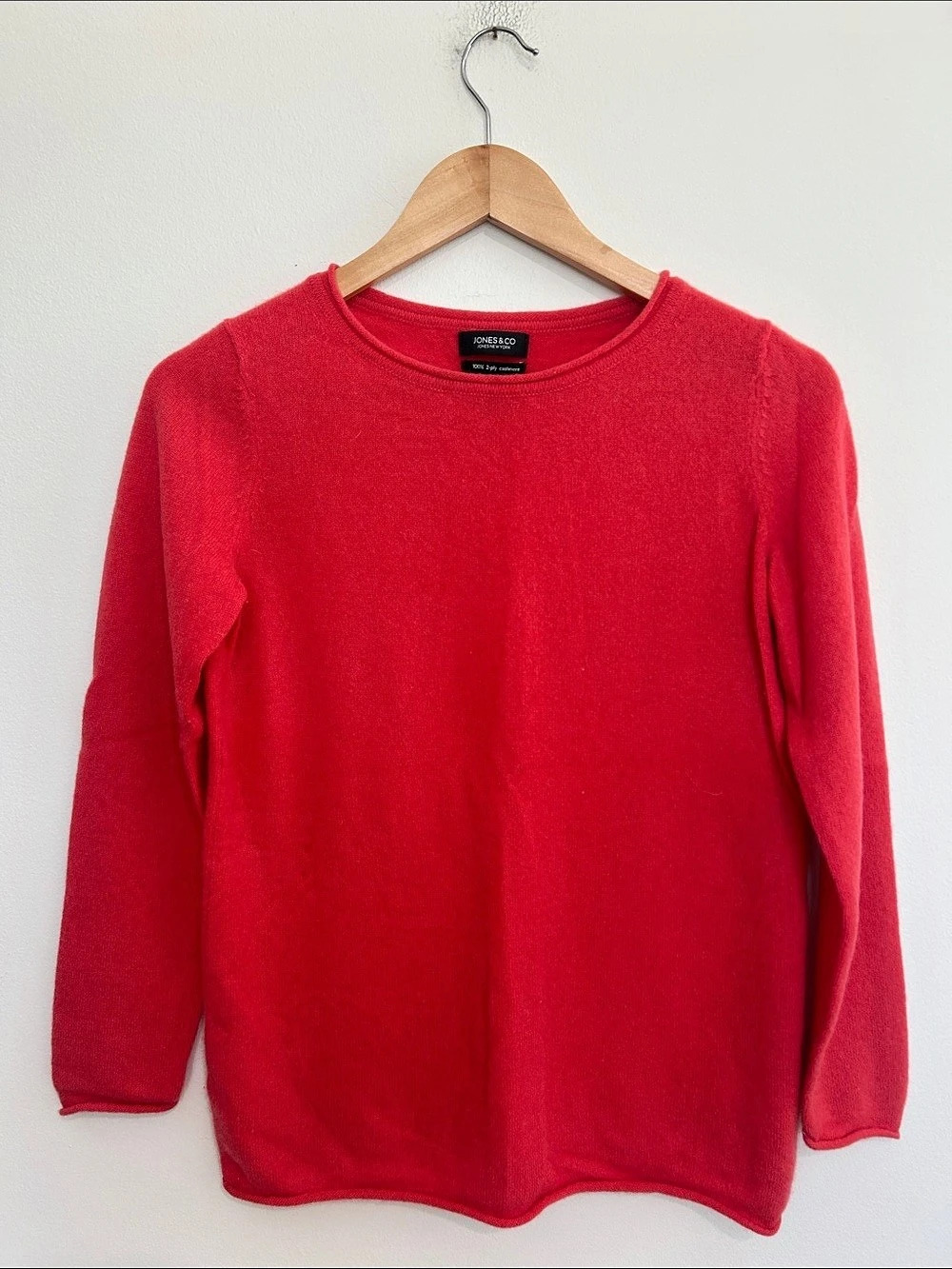 Jones New York Red 100% Cashmere 2 Ply Crewneck in Size Medium EUC